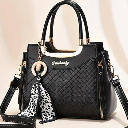 Elegant Quilted Women'S Tote Bag with Adjustable Shoulder Strap, Large Capacity, Solid Color, Fade-Resistant, Zip Closure, Polyester Lined, Tassel Detail, Perfect Gift for Mom or Family, Mom Bag