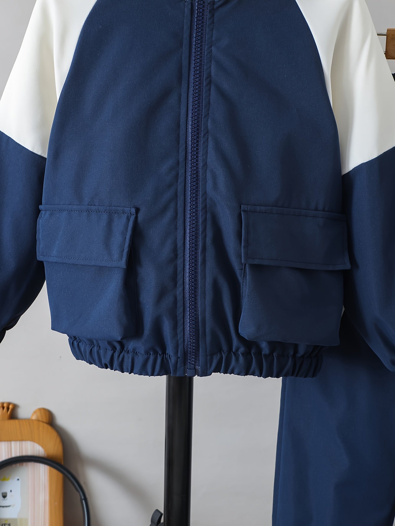 Boys' Casual Fleece-Lined Jacket with Utility Pockets, Open Front Zipper, Matching Single-Pocket Workwear Pants for Autumn/Winter, Perfect for Outdoor Wear, Winter Clothing, Workwear Style, Durable Fabric, Zipup Jacket, Young